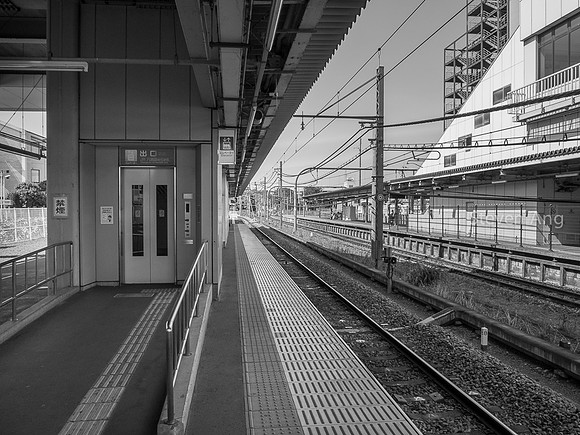 E-M10-5100047